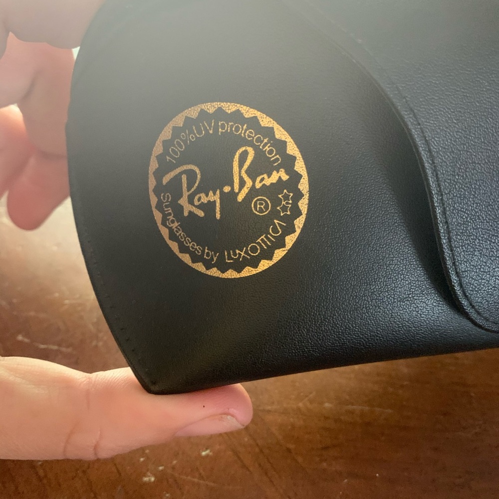 Ray Ban P - Picture 2 of 3